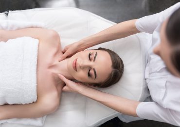 Massage services in hotel room 