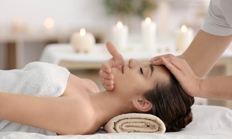 Neck – Shoulders massage service at home 